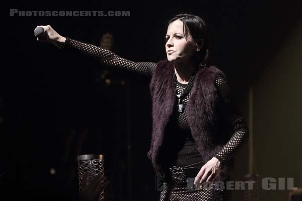 THE CRANBERRIES - 2017-05-04 - PARIS - Olympia - 
